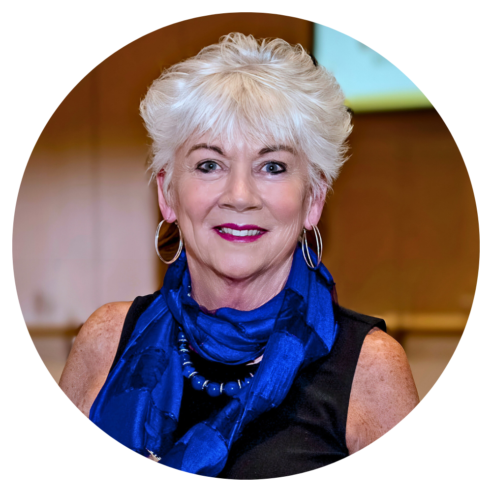 Elizabeth Circle Headshot 2025